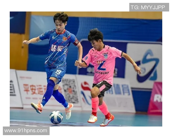 广州篮球队在选拔赛中以58分稳居积分榜首位展现强劲实力