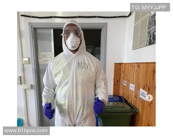 意大利足球明星戴口罩展现抗疫决心与责任感引发广泛关注