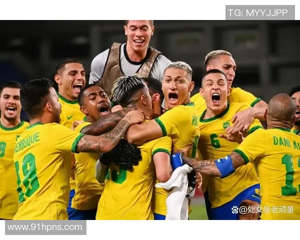 足球明星们的珍贵合照展现友谊与荣耀的瞬间